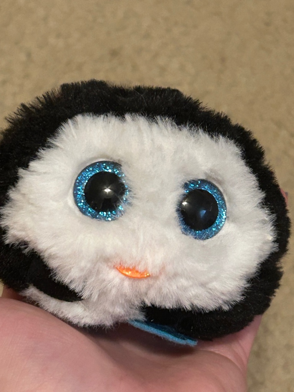 Waddles the Penguin Ty Beanie (Round)